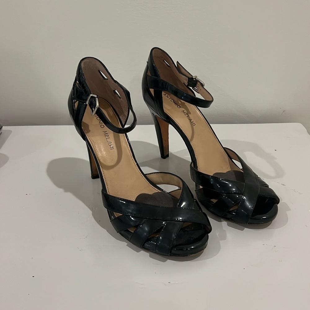 Black Antonio Melani heels size 9